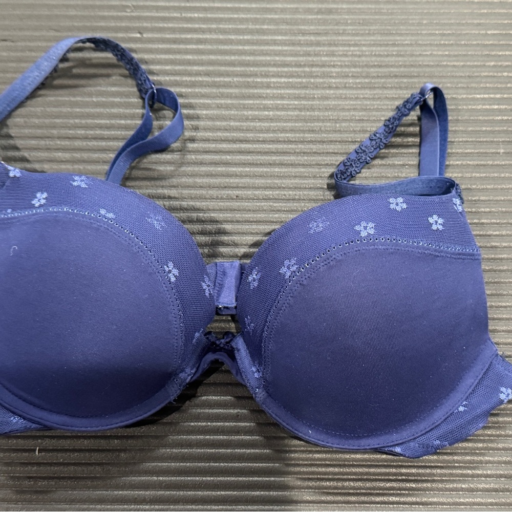 Victoria’s Secret - Plunge ladies 34D Bra - blue